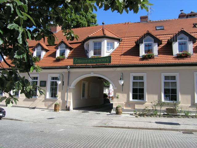 Hotel Zajazd Kultury, Dawniej Pocztowy Zielona Góra Dış mekan fotoğraf