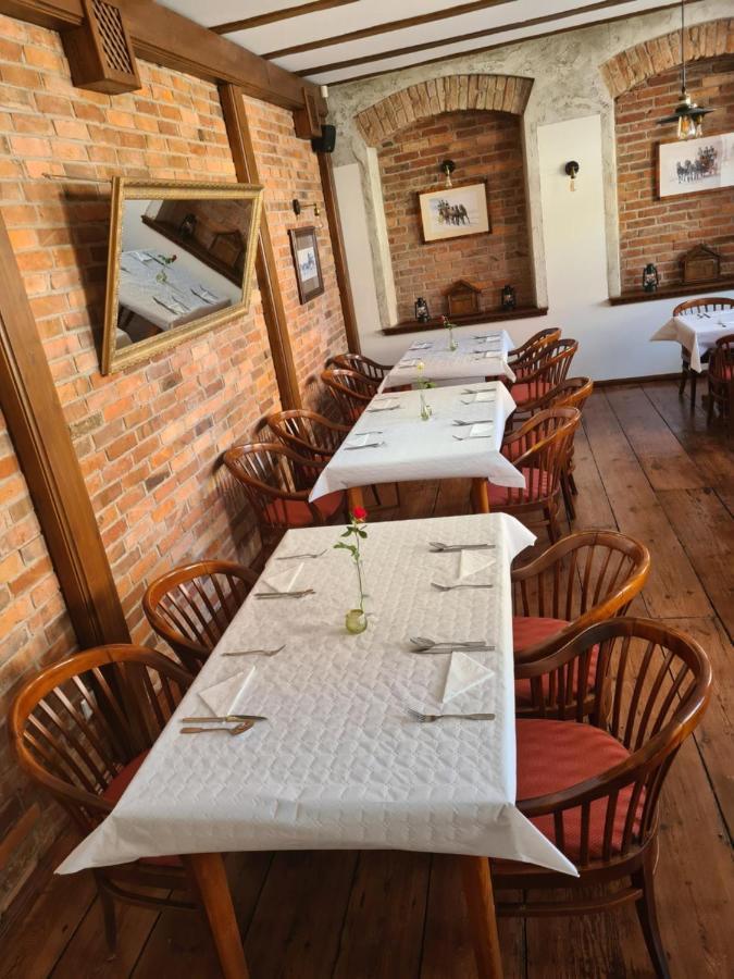 Hotel Zajazd Kultury, Dawniej Pocztowy Zielona Góra Dış mekan fotoğraf