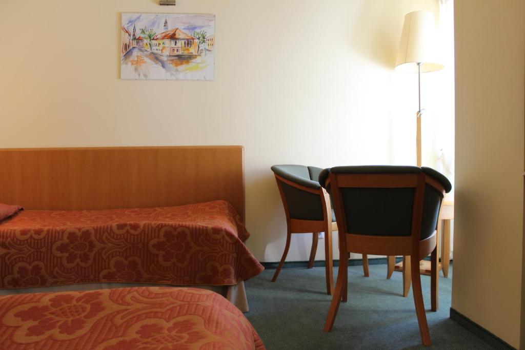 Hotel Zajazd Kultury, Dawniej Pocztowy Zielona Góra Dış mekan fotoğraf